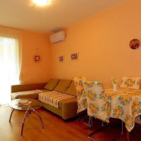 апартамент в Messembria Resort. Апартамент Слънчев бряг
