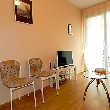 Апартамент апартамент в Messembria Resort. *
